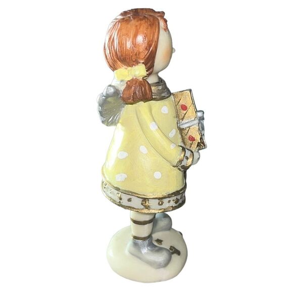 Hand-painted Ceramic Figurine Angel Little Girl w/ Pigtails & Wings Holding Gift - Picture 5 of 12